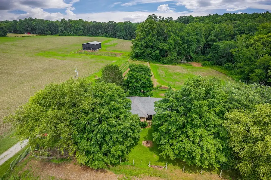 1790 Coon Hunt Rd, Baxter, TN 38544-5103 - Image #2