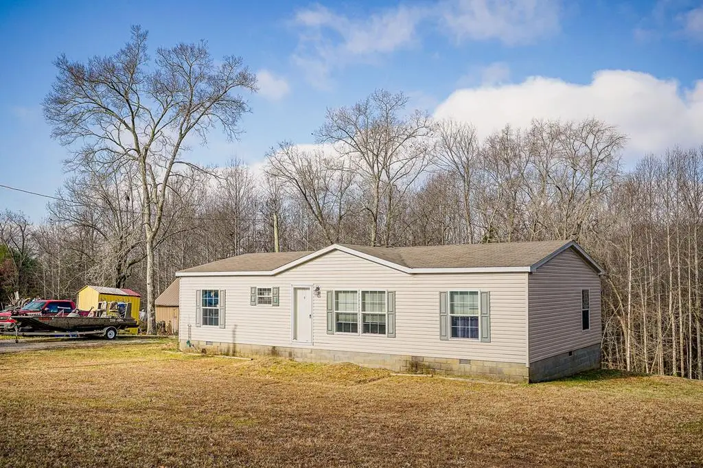 582 Doug Luna Rd, Walling, TN 38587 - Image #1