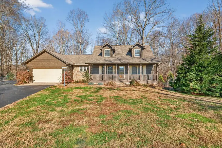 165 Eagle Crest Drive, Byrdstown, TN 38549 - Image #3