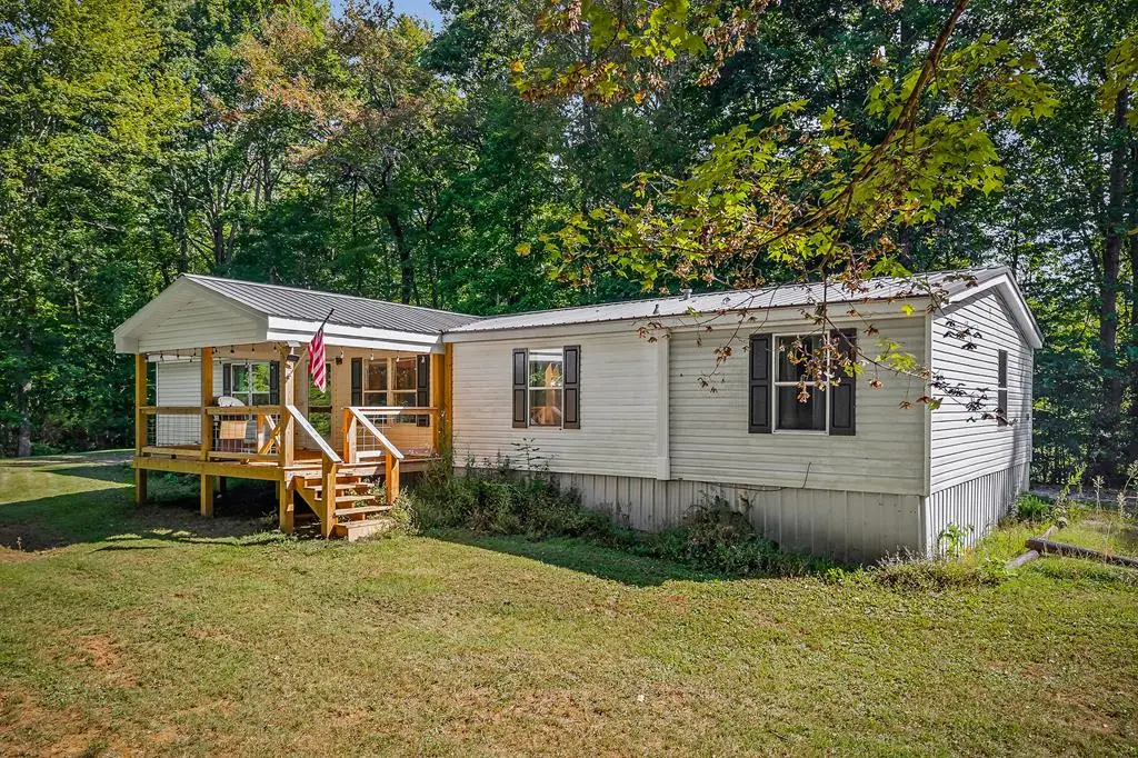 386 Baptist Ridge Hwy, Hilham, TN 38568 - #1