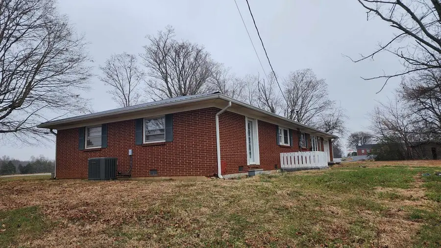 1860 Moodyville Rd, Byrdstown, TN 38549 - Image #3