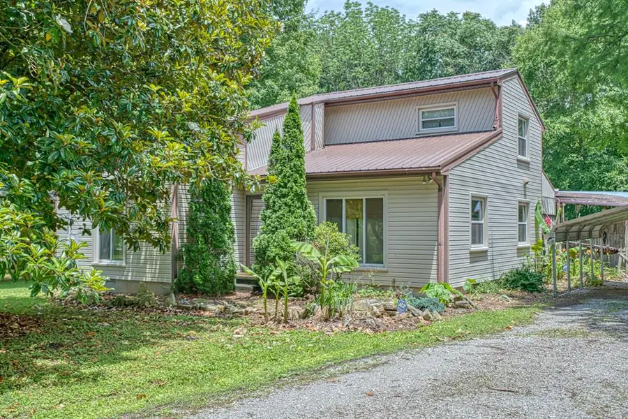 3570 Golden Mountain Rd, Sparta, TN 38583 - Image #2