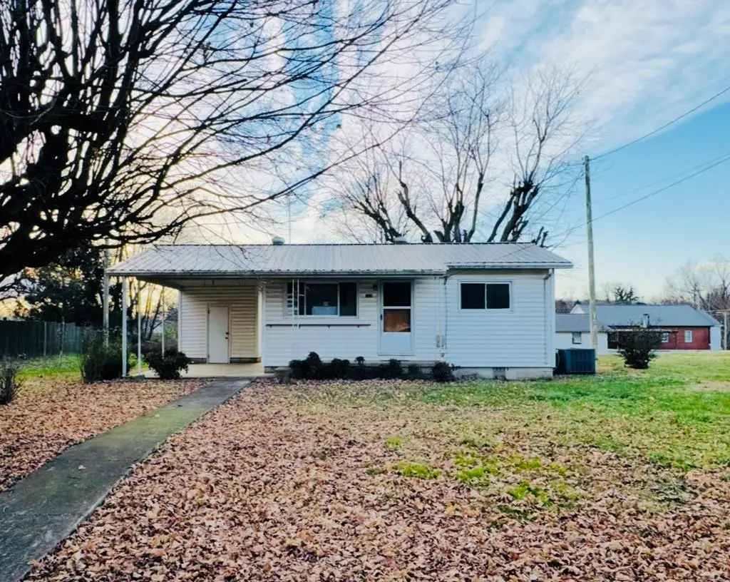 410 High St, Livingston, TN 38570 - Image #1