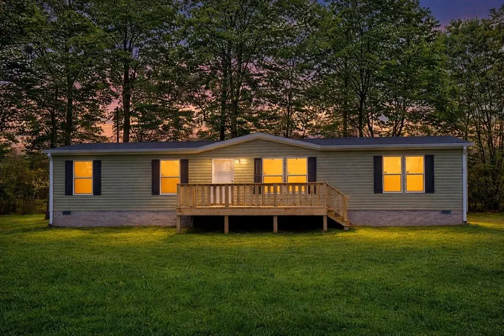 665 Camp Belle Air Rd, Sparta, TN 38563 - #1