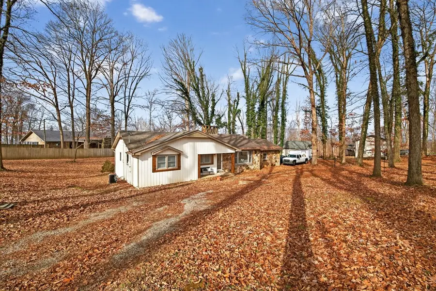 167 Seminole Ln, Sparta, TN 38583 - Image #2