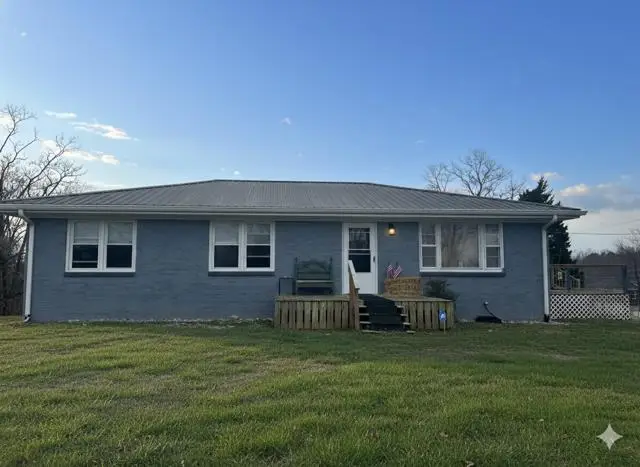 15 Amos Mcclerran Rd, Celina, TN 38551 - Image #1