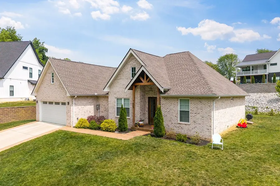 623 Longstreet Dr, Cookeville, TN 38506 - #2