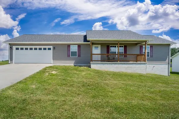 410 Old Elmore Rd, CROSSVILLE, TN 38571