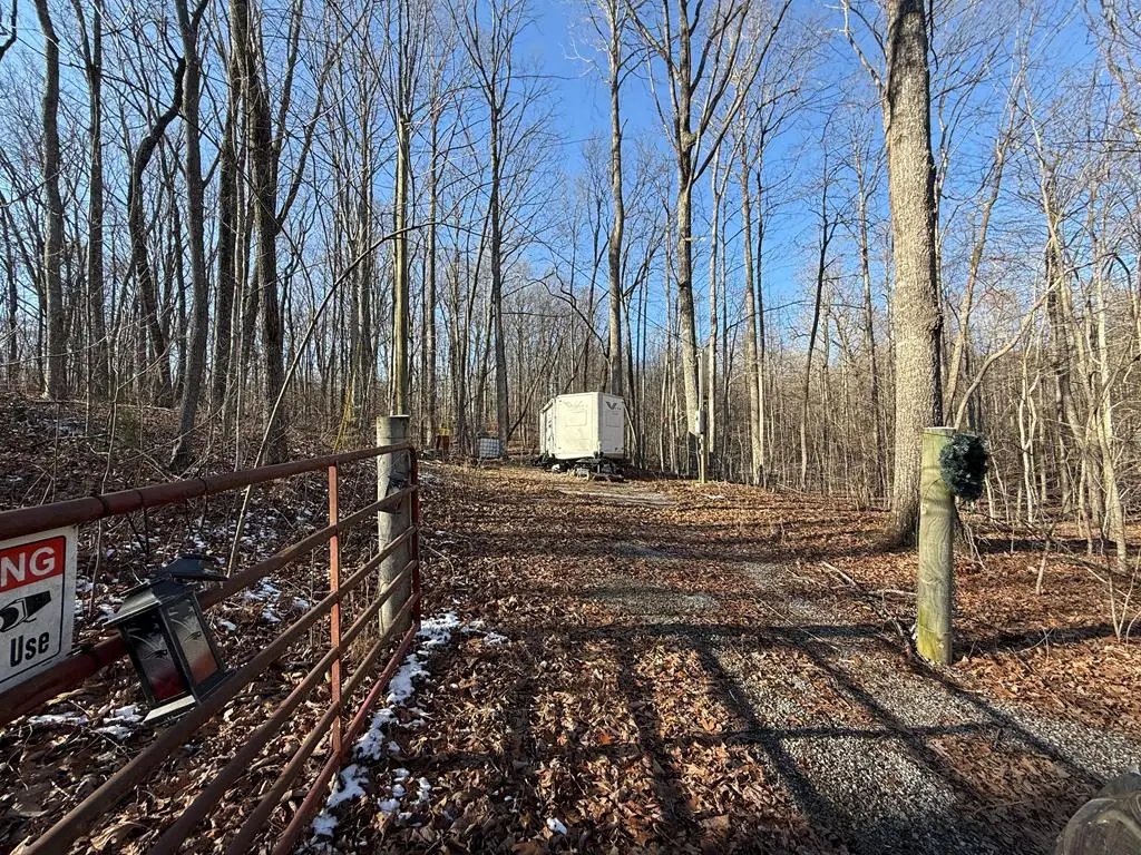 363 Valley Loop, Crossville, TN 38572 - #1