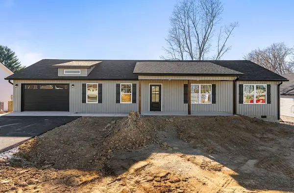 141 Sky View Meadow Drive, CROSSVILLE, TN 38555