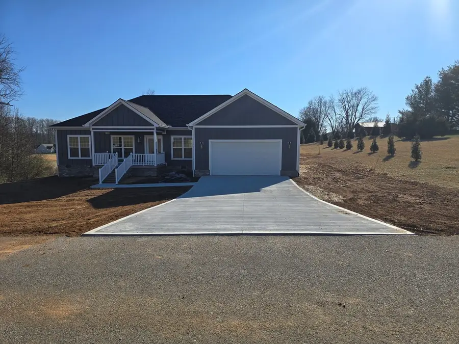 170 Deer View Dr, Sparta, TN 38583 - #2