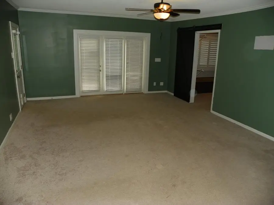 136 S Arrowhead Dr, McMinnville, TN 37110 - #2