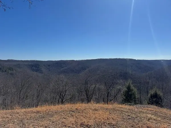 55300 Maynard Ridge Ln., CRAWFORD, TN 38554