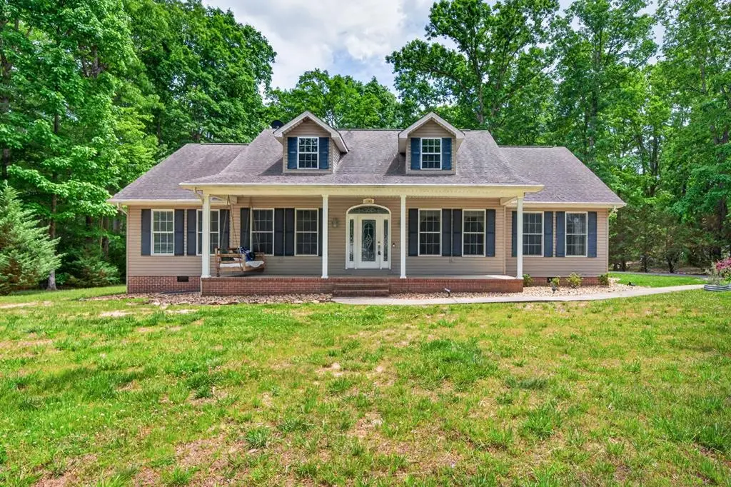 1945 W Creston Rd, Crossville, TN 38571 - #1