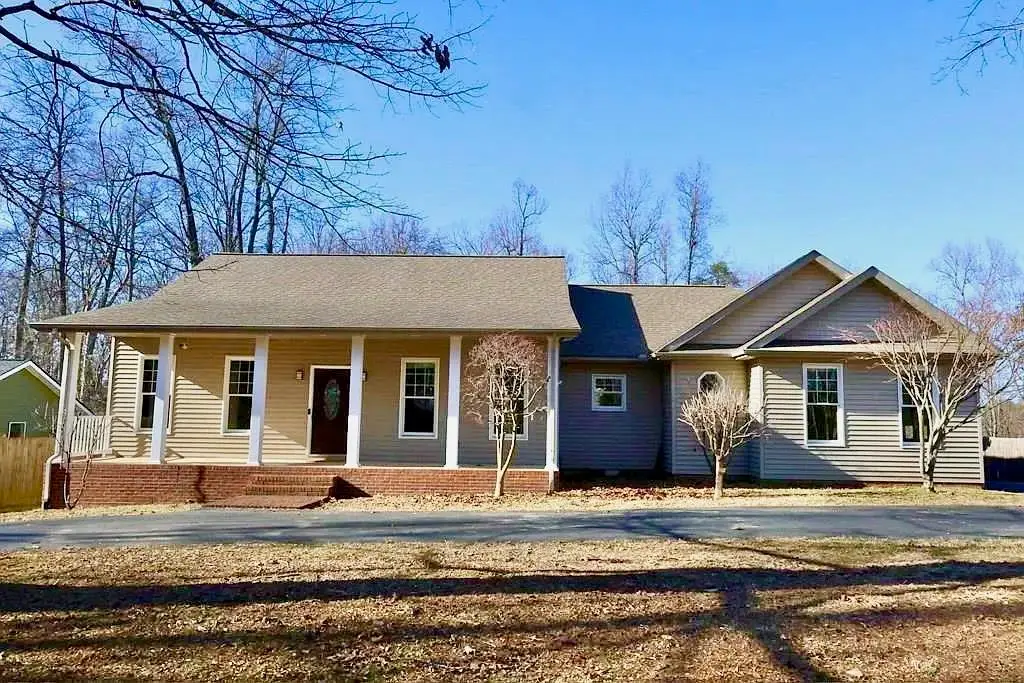 213 Ridgewood Rd, Cookeville, TN 38501 - #1