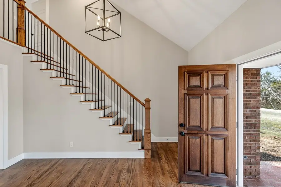 698 Mike Muncey Rd, McMinnville, TN 37110 - #3