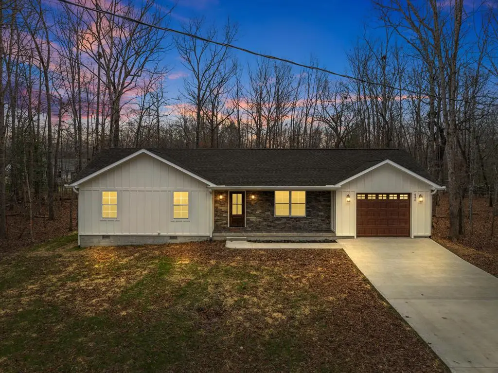 6226 Osage Rd, Crossville, TN 38572 - #1