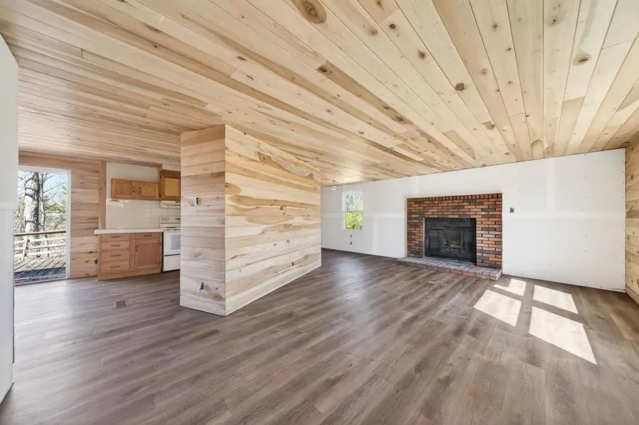 392 R J Bell Rd, Celina, TN 38551 - #3