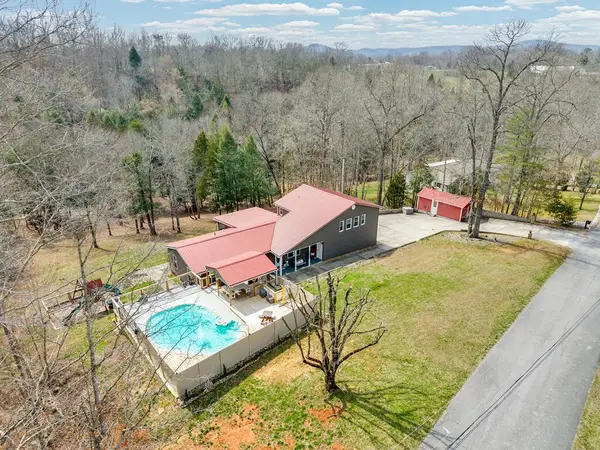 465 Winding River Ln, SPARTA, TN 38583