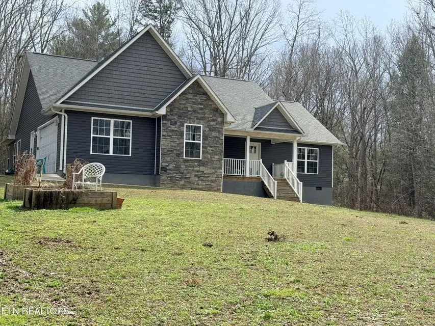 1063 Circle Dr, Jamestown, TN 38556-5513 - #3