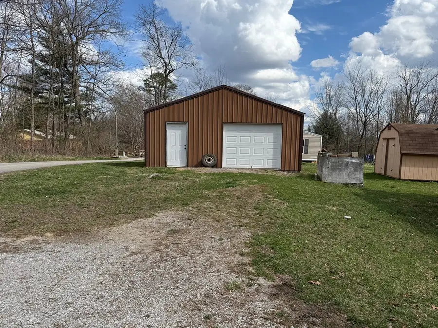 308 Pennycuff Ave, Jamestown, TN 38556 - #2