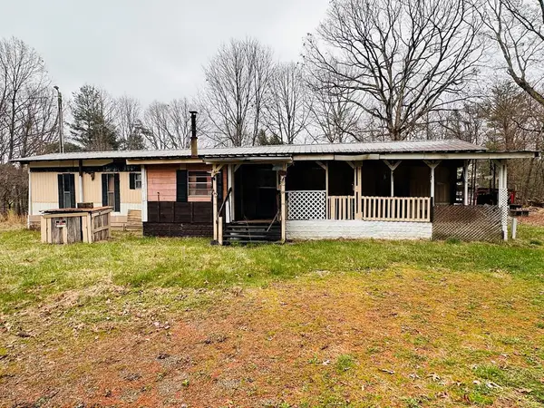 Address Withheld By Seller, Deer Lodge, TN 37726