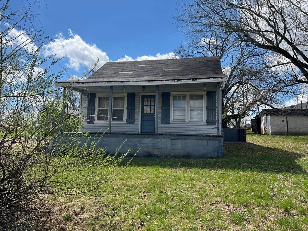 627 Roosevelt Drive, Sparta, TN 38583 - #1