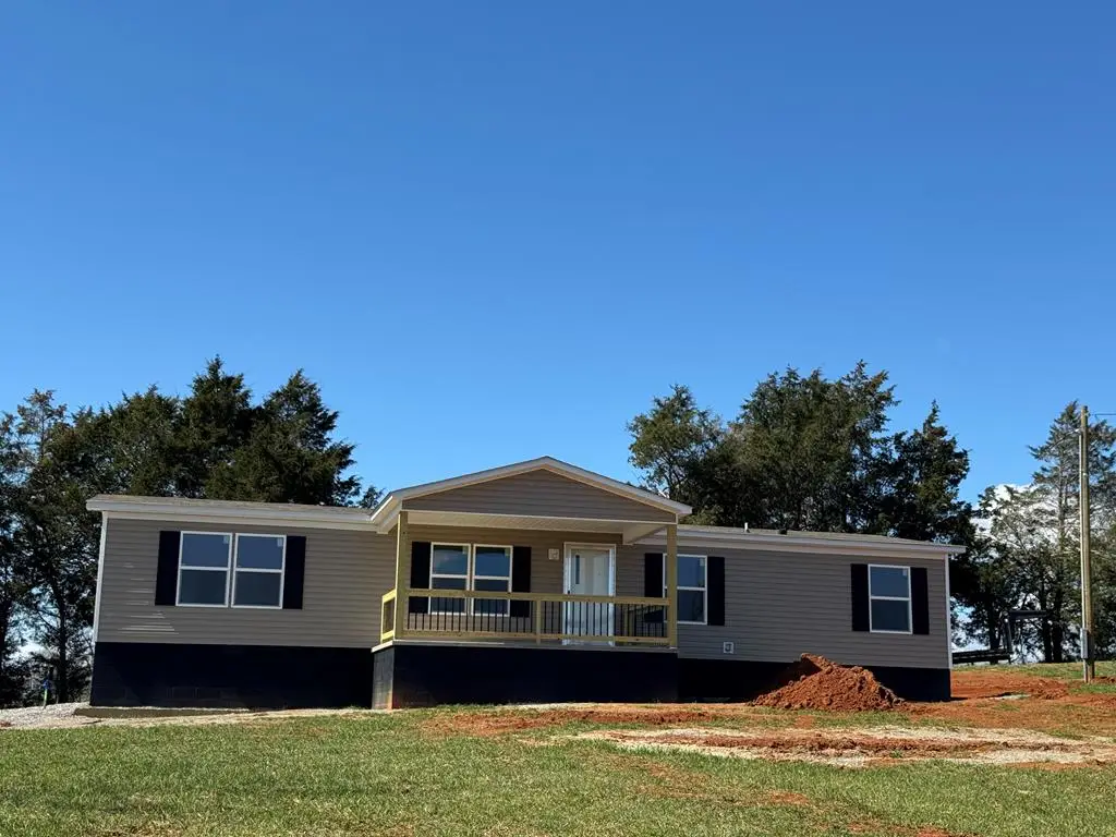 400 Lake Drive, Albany, KY 42602 - #1