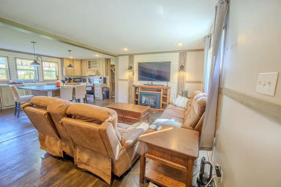 316 Morris Demps Rd, Sparta, TN 38583 - #2