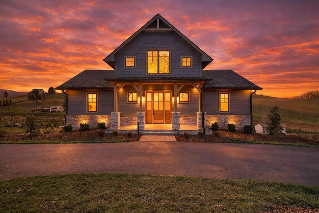 136 Farmhouse Village Trail, Butler, TN 37640 - #1