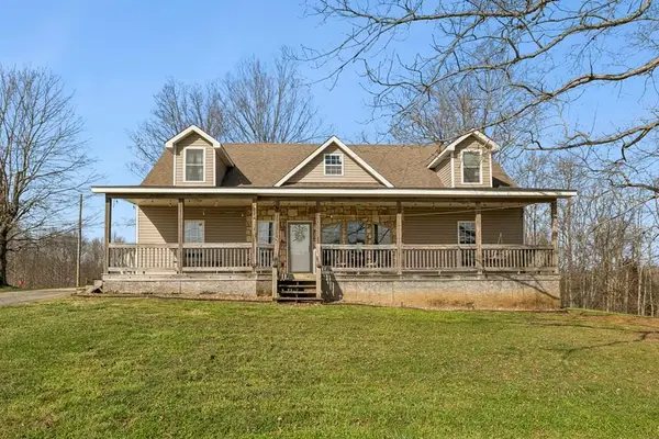 10433 Hopewell Rd, Silver Point, TN 38582