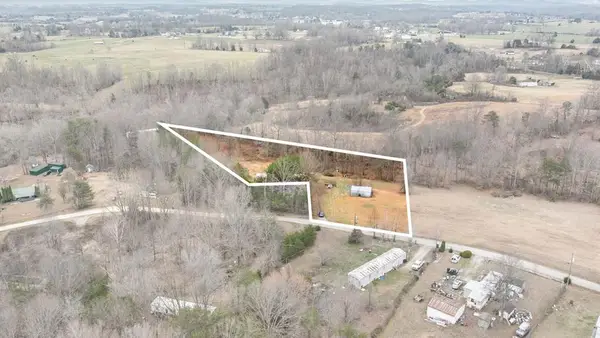 311 Willow Oaks Dr, Nancy, KY 42544