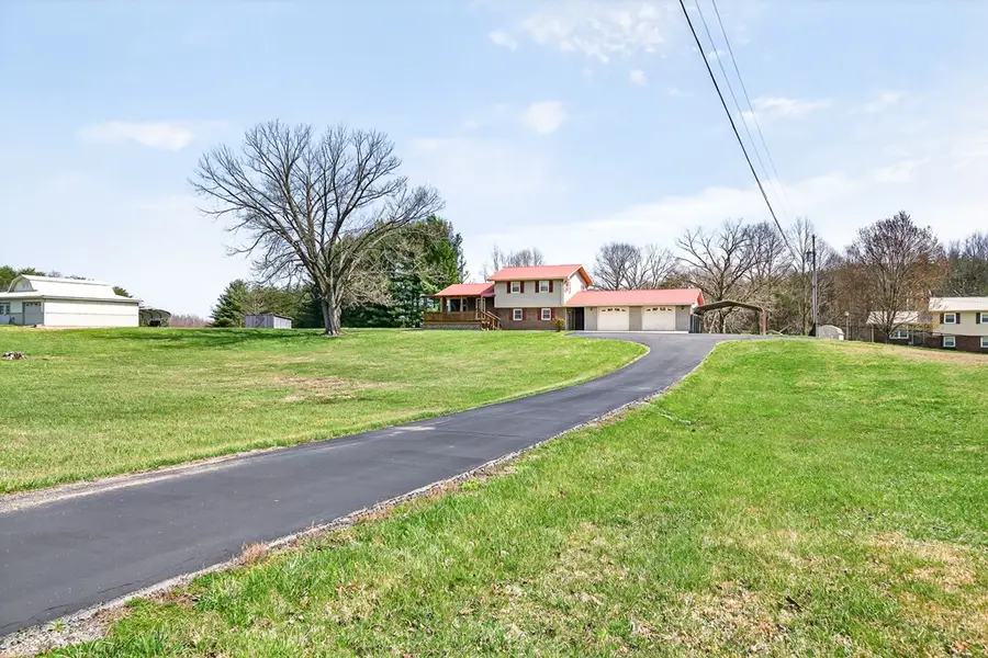 886 Drake And Shockley St, Spencer, TN 38585 - #3