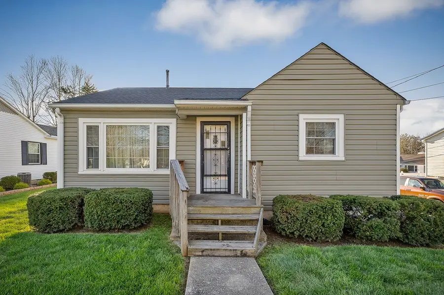 107 Saylors St., Sparta, TN 38583 - #2