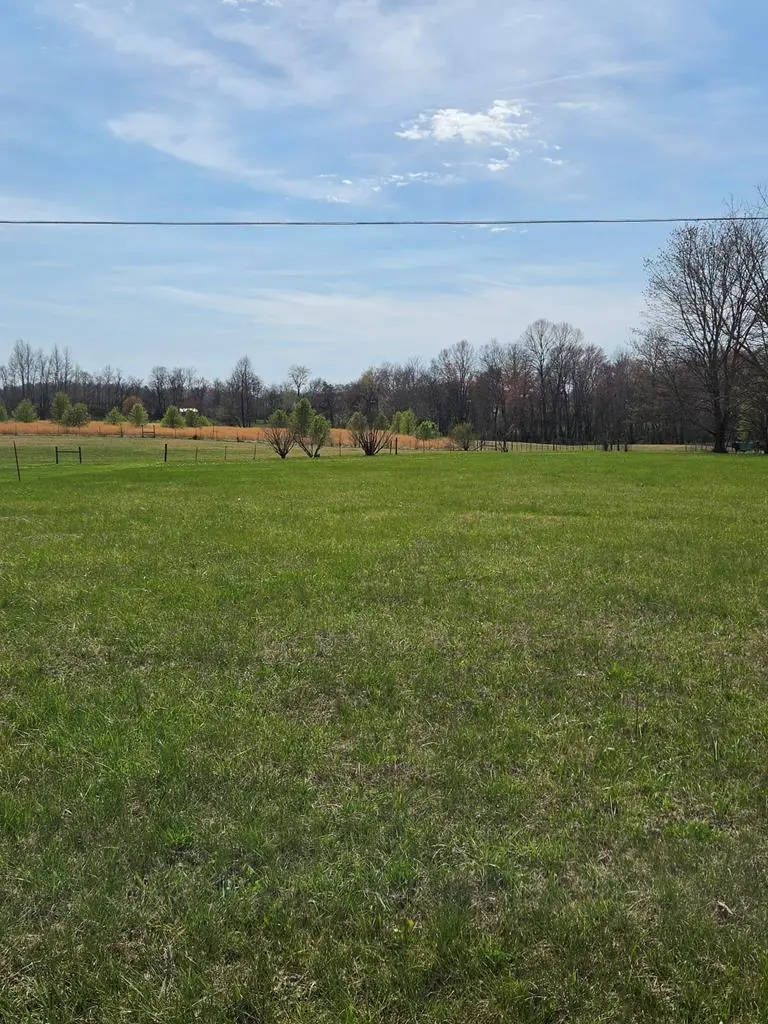 195 NW Ray Cemetery Rd, Sparta, TN 38583 - #1