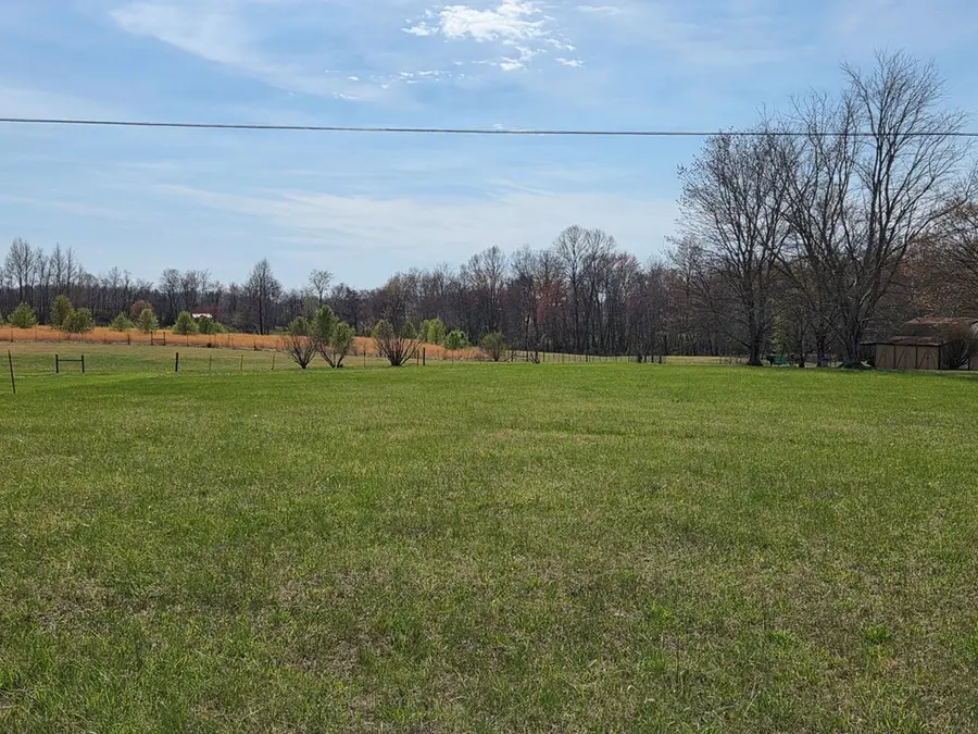 195 NW Ray Cemetery Rd, Sparta, TN 38583 - #2