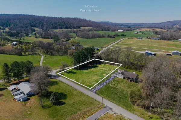 15 Hidden River Ave., SPARTA, TN 38583