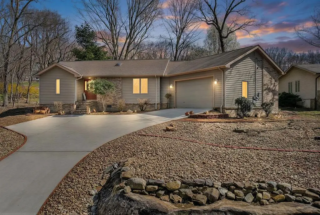 113 Prescott Ln, Crossville, TN 38558 - #1