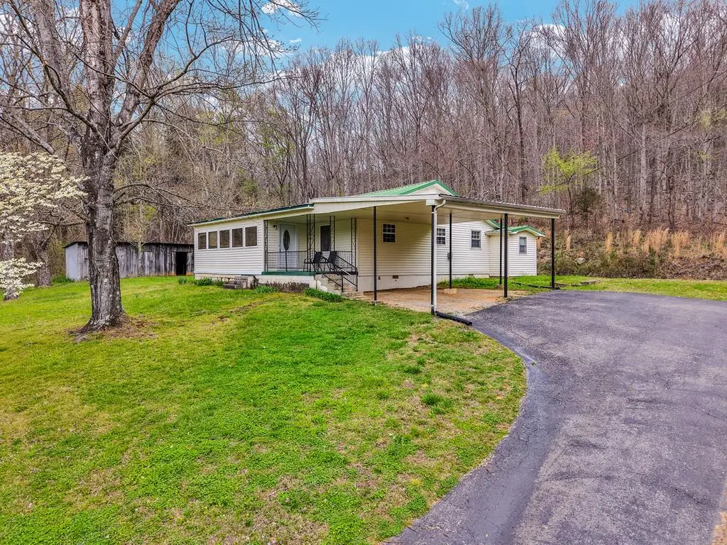 1447 Dry Shave Rd, McMinnville, TN 37110 - #1