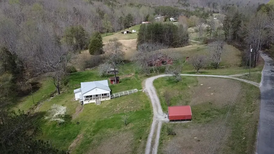 239 Miller Rd, Pikeville, TN 38585 - #2