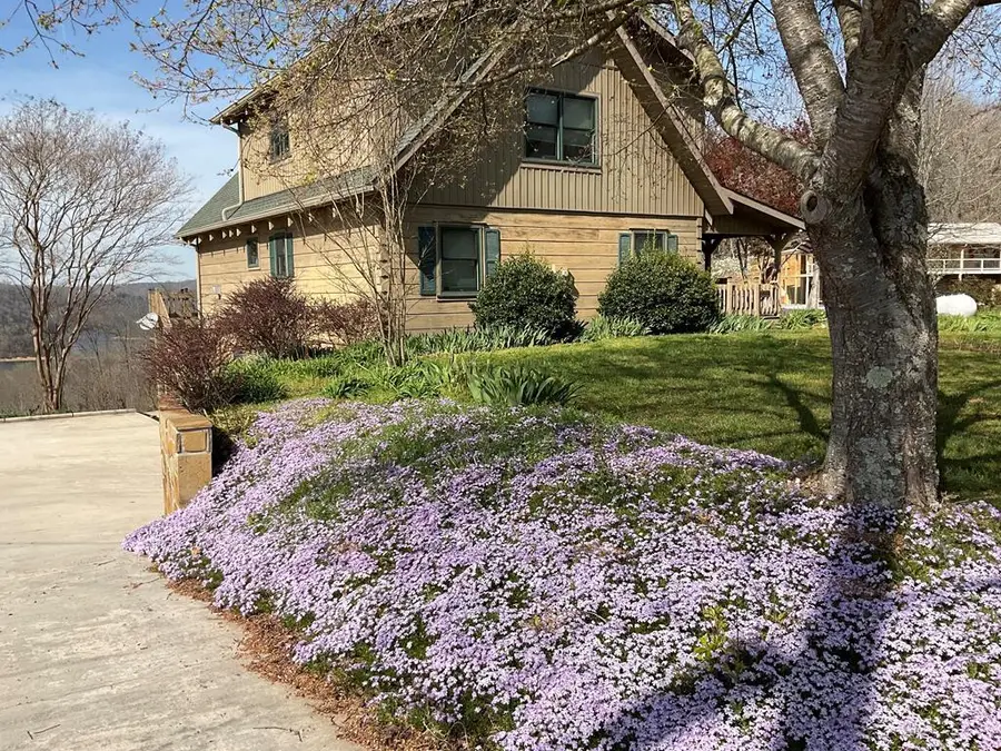 132 Miller's Mill Est Rd, Byrdstown, TN 38549 - #2