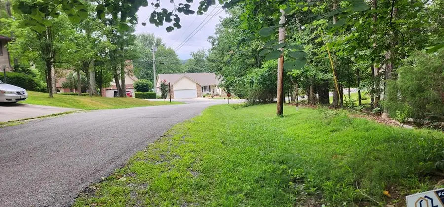 105 Kings Lane, Crossville, TN 38558 - #2