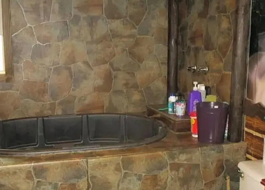 157 Hickory Ave, Monterey, TN 38574 - #2