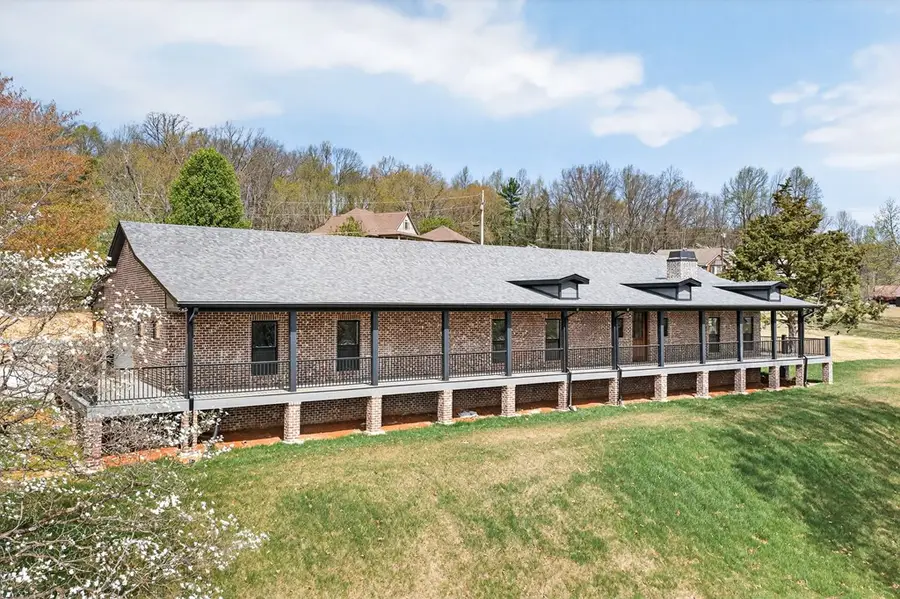 124 Virginia Avenue, Livingston, TN 38570 - #2