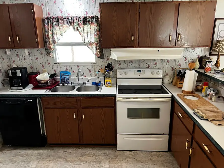 160 Thorne Ln, Cookeville, TN 38506 - #3