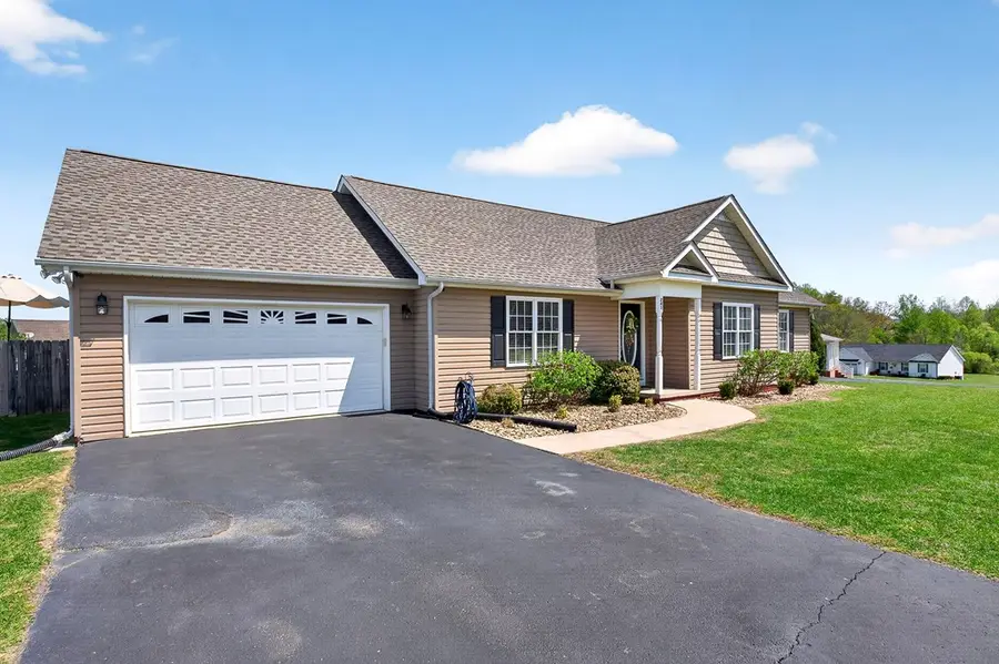 241 Golden Cir, Cookeville, TN 38506-7967 - #3