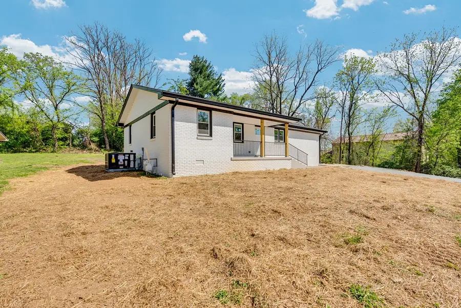 1805 N Whitney Ave, Cookeville, TN 38501 - #2