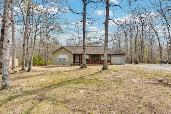 1414 Pilgrim Dr, Grimsley, TN 38565