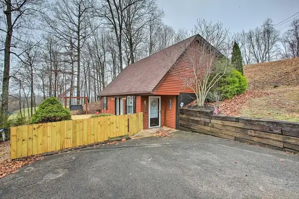 87 Lakeside Dr., Albany, KY 42602