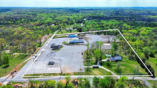 2060 Old Lebanon Dirt Rd, Mount Juliet, TN 37122